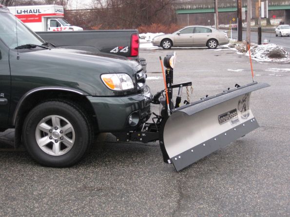 SnowDogg-Snow-Plow-2009-12-28 14-06-01