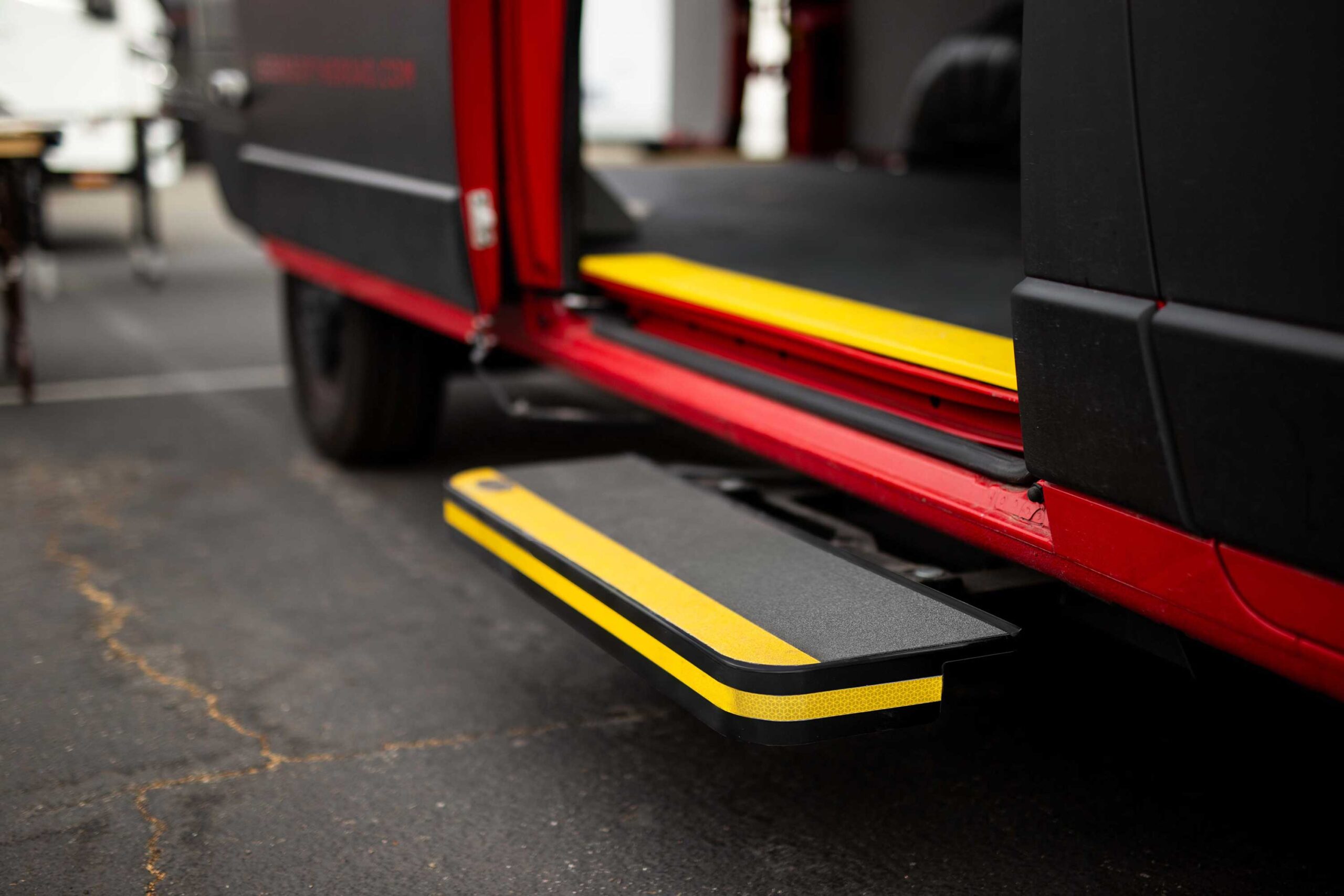 Automatic-Mechanical-Side-Step